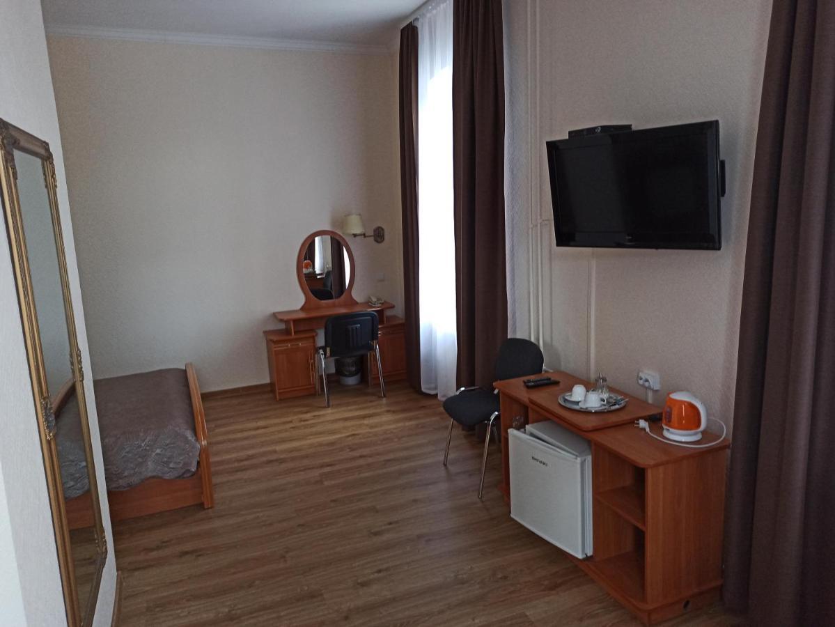 Central Hotel Narva Exteriör bild