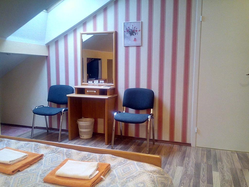 Central Hotel Narva Rum bild